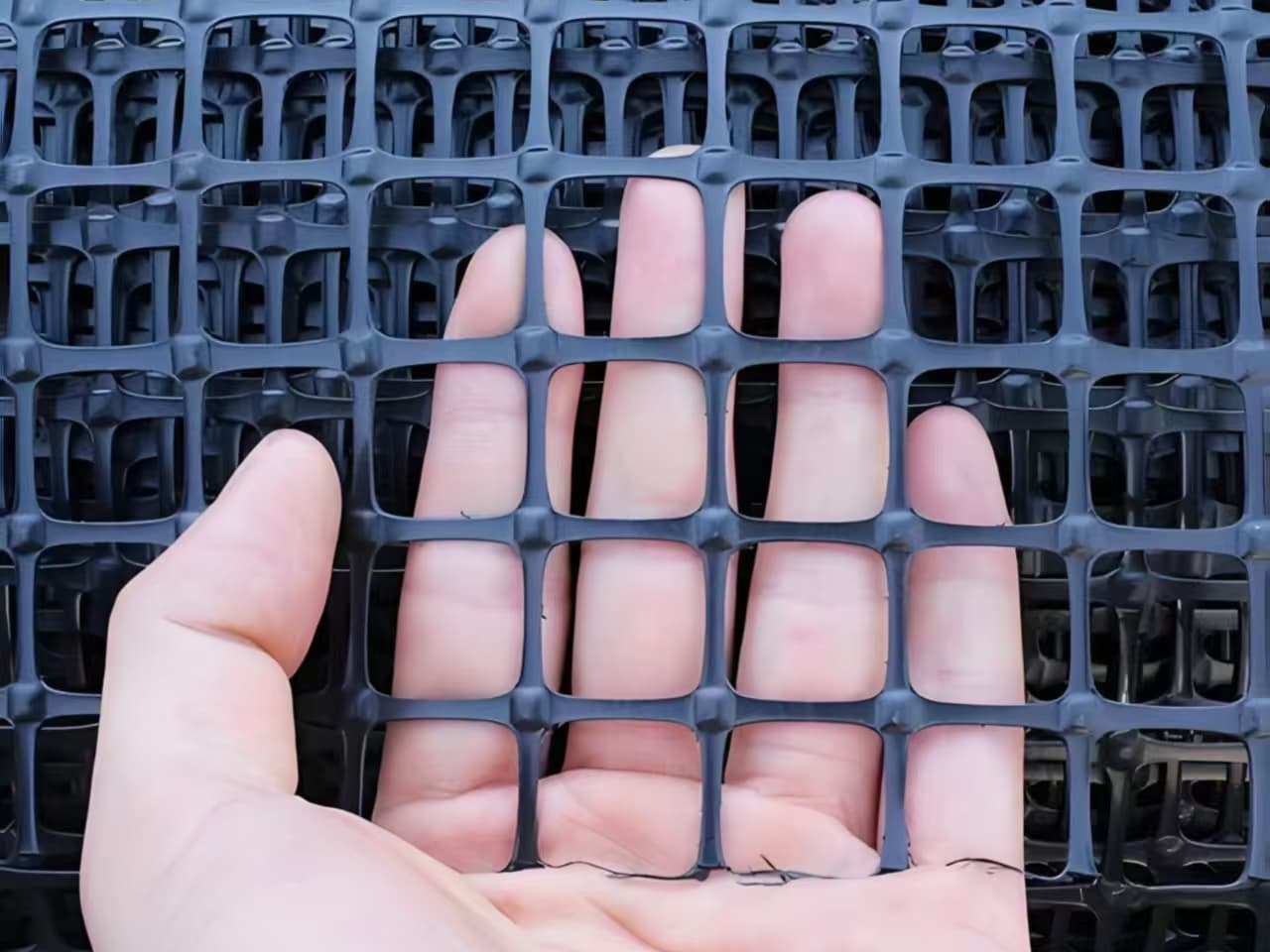 Indonésie – La géogrille peut-elle réellement permettre de réduire les coûts des fondations sur sols meubles ?